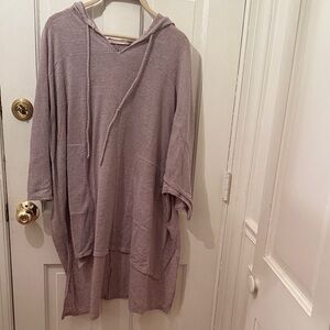 Free People nubby gauze beach cover with hood, side pockets & dolman sleeves, S